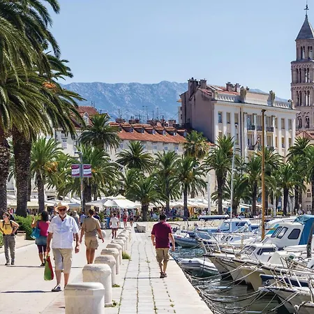 Stunning In Tatil Evi