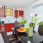 Awesome In With Private Swimming Pool, Be Inside Or Outside 펜션 스플리트