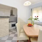 Awesome In With Private Swimming Pool, Be Inside Or Outside * 스플리트