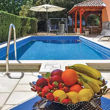 Сasa de vacaciones Amazing In With Private Swimming Pool, Be Inside Or Outside Split