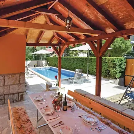 Amazing In With Private Swimming Pool, Be Inside Or Outside Сasa de vacaciones *